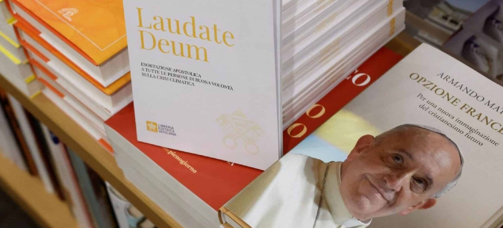 Reading Laudate Deum through the Lens of the World Economic Forum in Light of the Synod on Synodality
