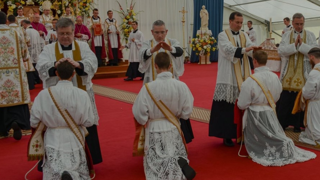 A Catholic’s Dubia for the SSPX