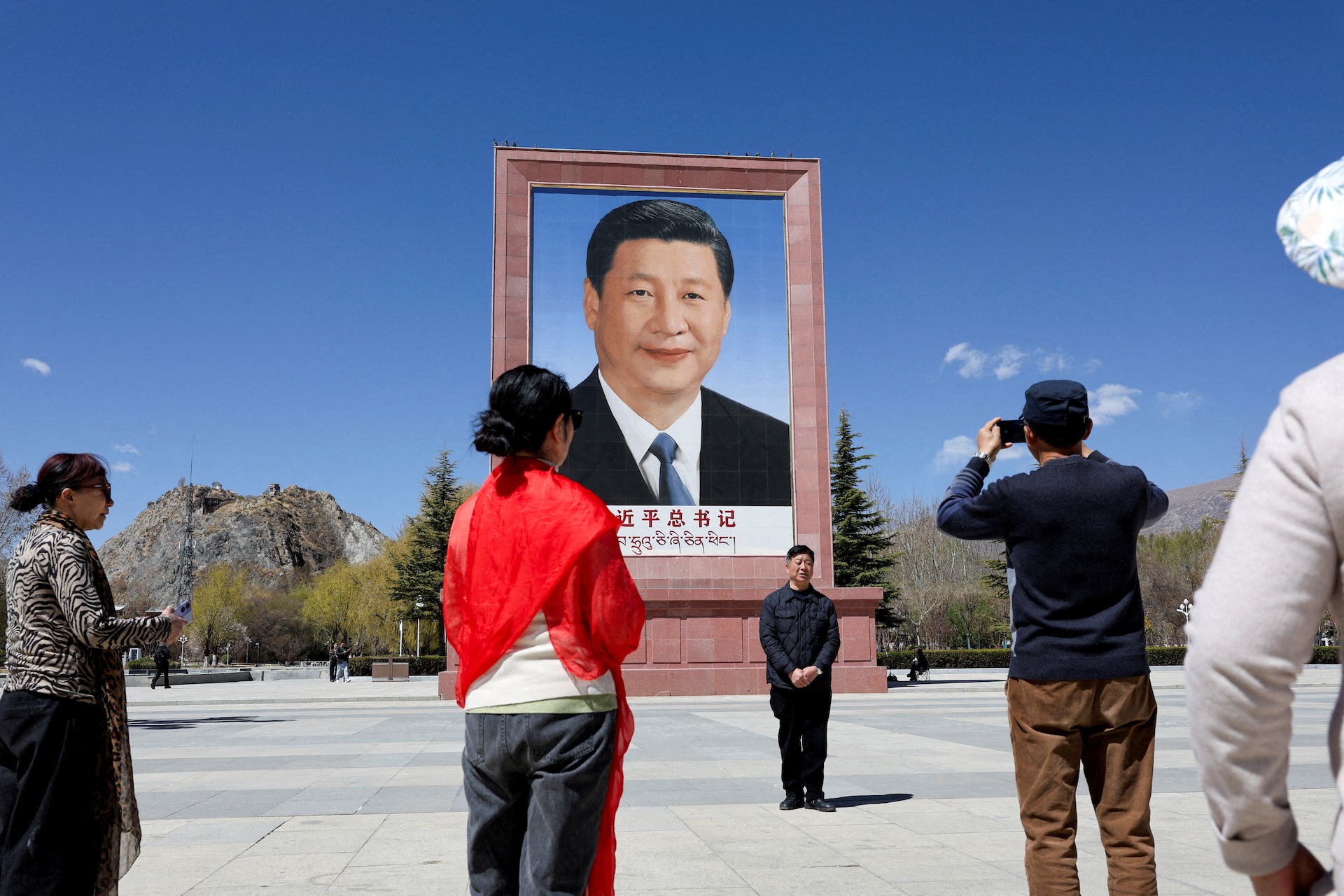 Replacing the Cross with a Portrait of Xi